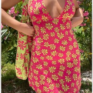 MOTEL ROCKS X BARBARA Leana Mini Dress In 90s Beachy Floral Hot Pink